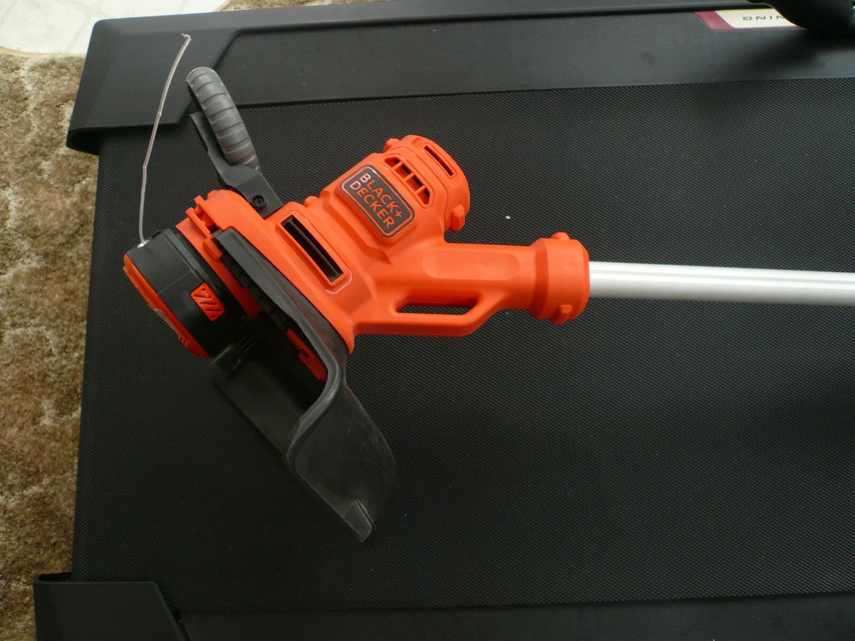 Black & Decker BESTE620 Type 1 String Trimmer