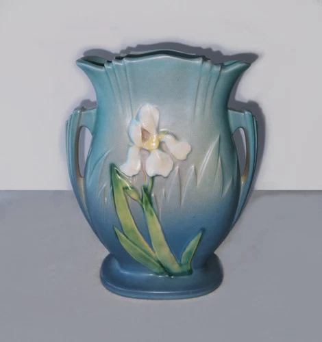 Vintage Double Handle Roseville Pottery Iris Vase 922 -8 Beautiful Blue