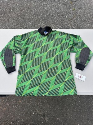 Vintage Umbro Jersey Mens Medium Green Goalie Padded Long Sleeve Soccer USA 90s