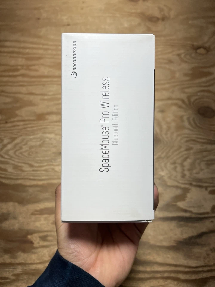 3Dconnexion SpaceMouse Pro Wireless - Bluetooth Edition (3dx700119) - Image 4 of 4