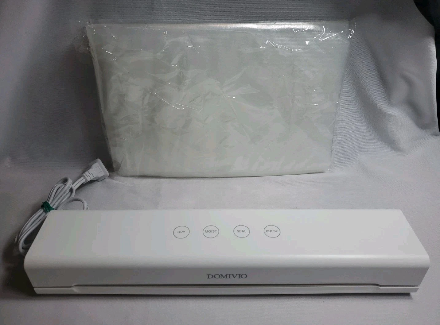 Vacuum Sealer Machine for Food, 4-in-1 Functions with 18 Vacuum Bags VS2122