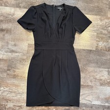 NWOT Lulu’s Women’s Black Short Sleeve V Neck Tulip Hem Formal Mini Dress XS