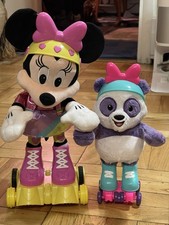 Disney Junior Minnie Mouse Roller Skating Party with Panda Sings lights works