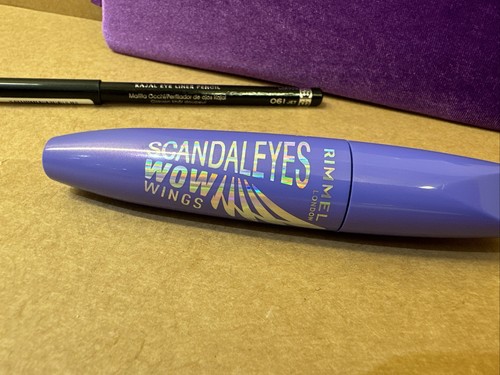 Rimmel London Collezione Velvet Revolution mascara e eye liner matita e borsa - Foto 3 di 6