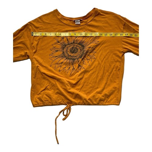 Women’s Size Medium Top Sunflower Shirt Quarter Sleeve Cropped Blouse Yellow Sun - Picture 4 of 7