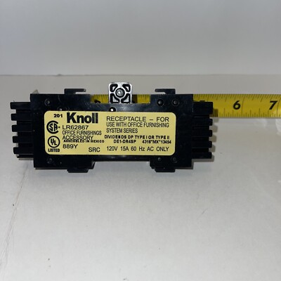 Knoll Dividends DPType 1 Or 2 Receptacle DE1DR4SP, ￼
