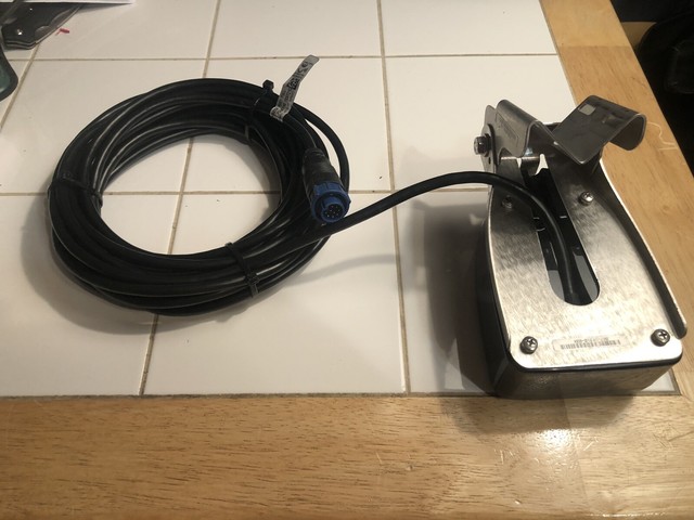 Livesight lowrance датчик