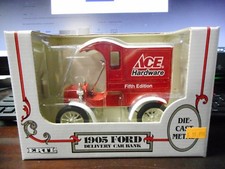 Ertl - 1905 Ford Delivery Car Bank L-2 