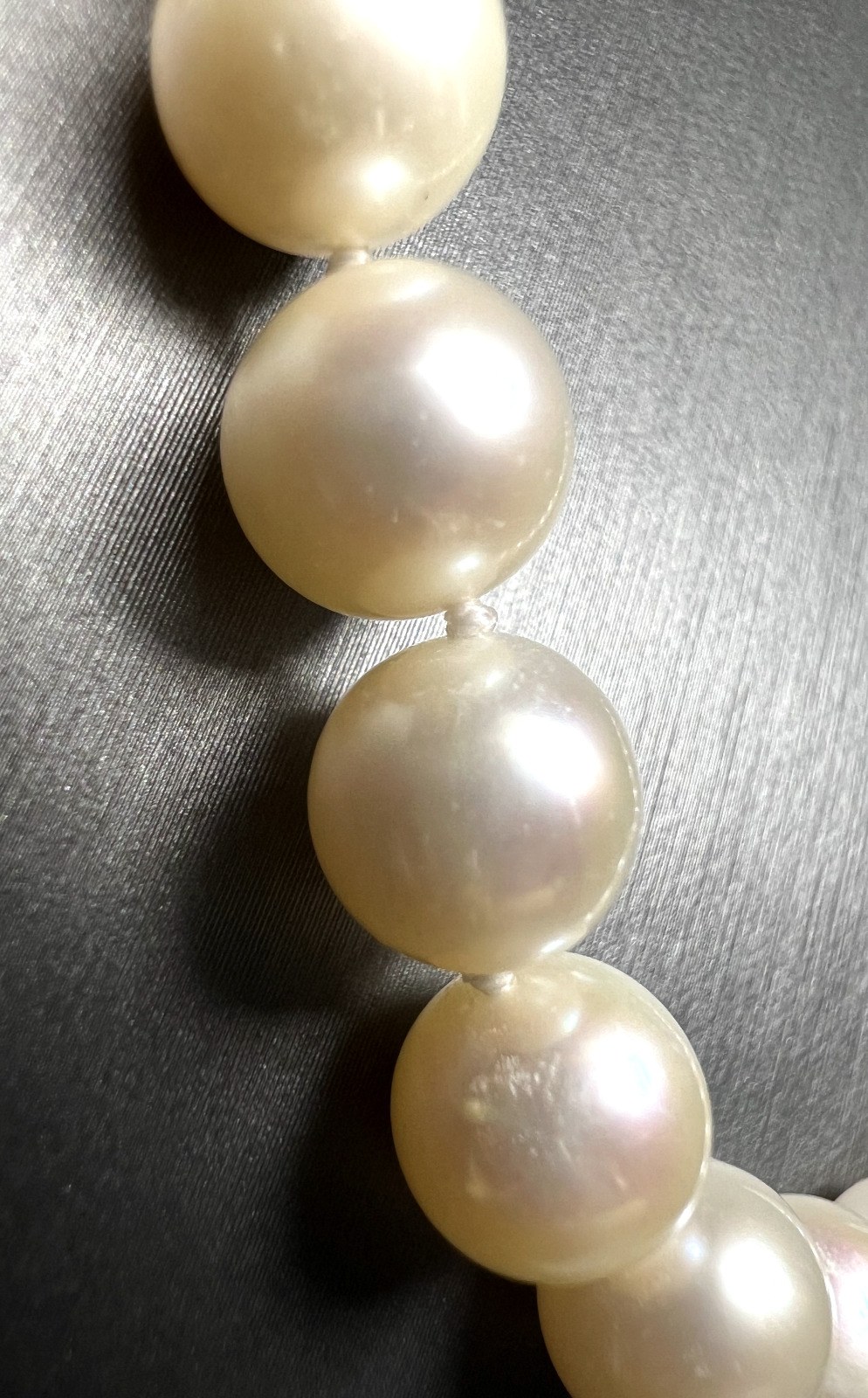 14k Vintage Hand Knotted 18" Pearl Necklace 8-8 1… - image 2
