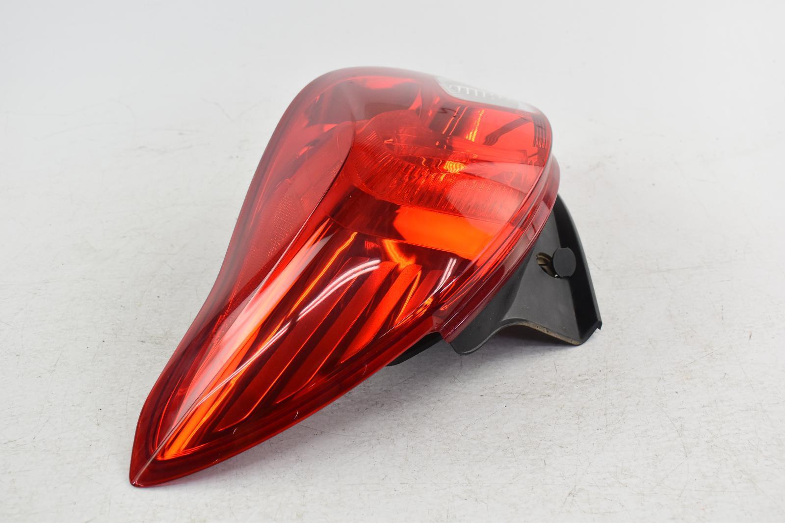 20132016 BUICK ENCORE Right Passenger Side Brake Reverse Lamp OEM (Taillight) eBay