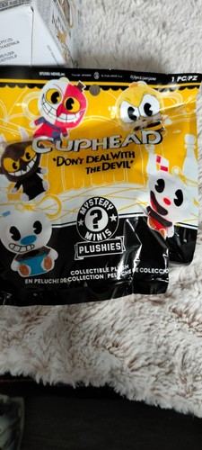 Cuphead Keychain Pendant Bag Charm Devil Design Mystery Bag - Picture 2 of 3