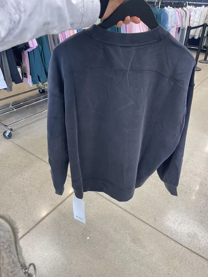 ¡Nuevo! Pullover para mujer Lululemon gris oscuro Softstreme cuello redondo! Talla 6 Foto 4 de 4