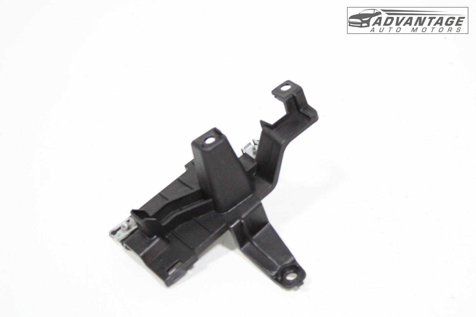 2014-2021 MASERATI GHIBLI S Q4 FRONT ENGINE BAY MOUNT SUPPORT BRACKET OEM