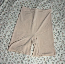 Maidenform Shapewear Nude Slip Shorts Seamless 6in Inseam Medium