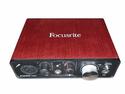 Focusrite Scarlett Solo 2nd Gen 2x2 USB Audio Interface w/ USB RCA Cables Red