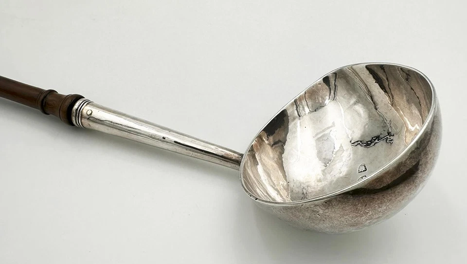 RARO CUCHARÓN TODDY GEORGE II PLATA ESTERLINA LONDRES 1729 JAMES SLATER Foto 4 de 4