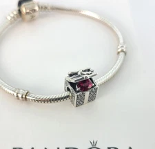 Authentic PANDORA Christmas Sparkling Gift Box 793603C01 Charm w/Box