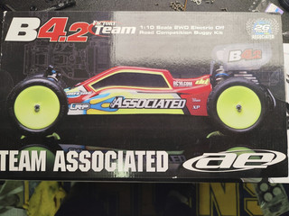 Team Associated B4.2 Factory Team 9041 NIB/OVP (no Xray Schumacher Losi)