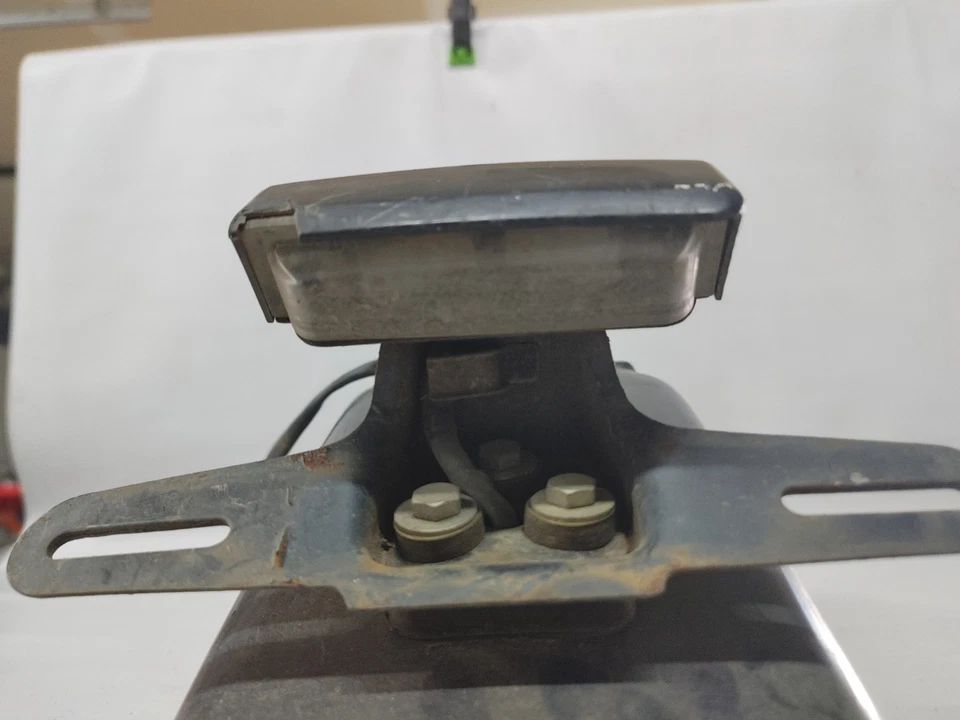 Guardabarros trasero Yamaha XZ550 1982 Vision OEM 11H-21611-00-00 Foto 3 de 4