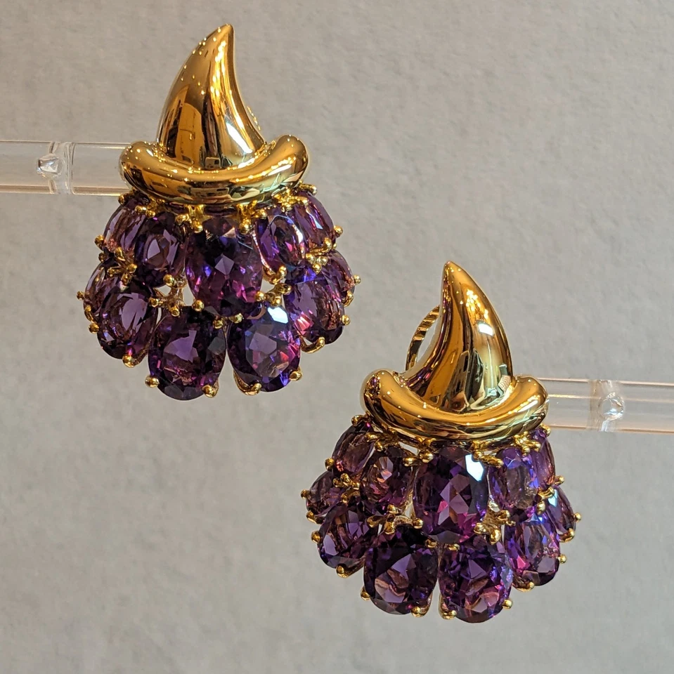 Aretes con ramo de amatista natural en oro amarillo de 18 k - HM2738