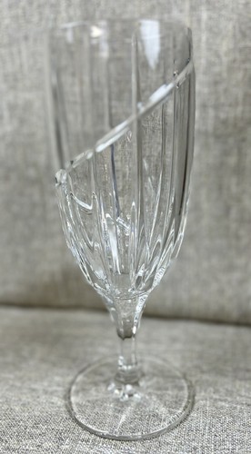 One Mikasa Uptown Crystal Stemmed Iced Tea Glass / Goblet Vertical Swirl Cuts - Picture 2 of 5