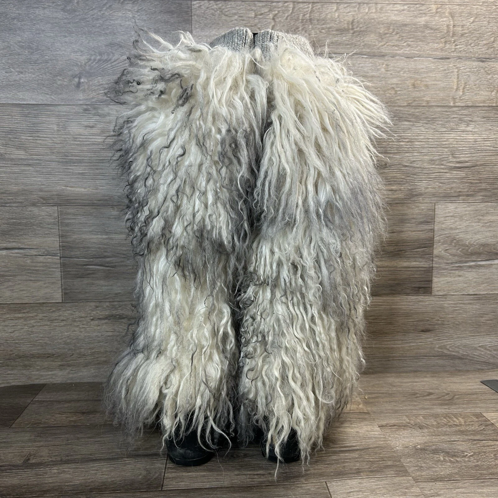 sorel wild wooly fully leather lined fluffy furry cozycore boots