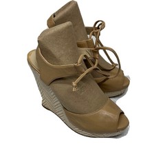 Nine West Luvluvo Woman’s Size 6 Beige Leather Wedge High Heel Sandals