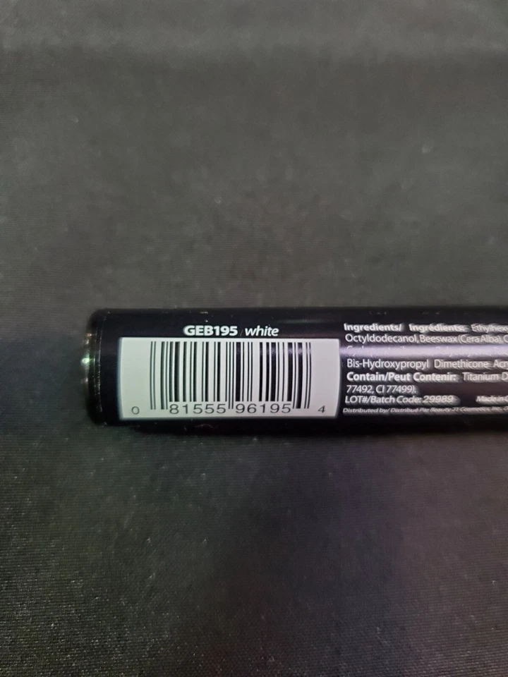 LA Girl PRO Primer HD Eyeshadow Primer #195 White (2 Pack) - Image 2 of 2