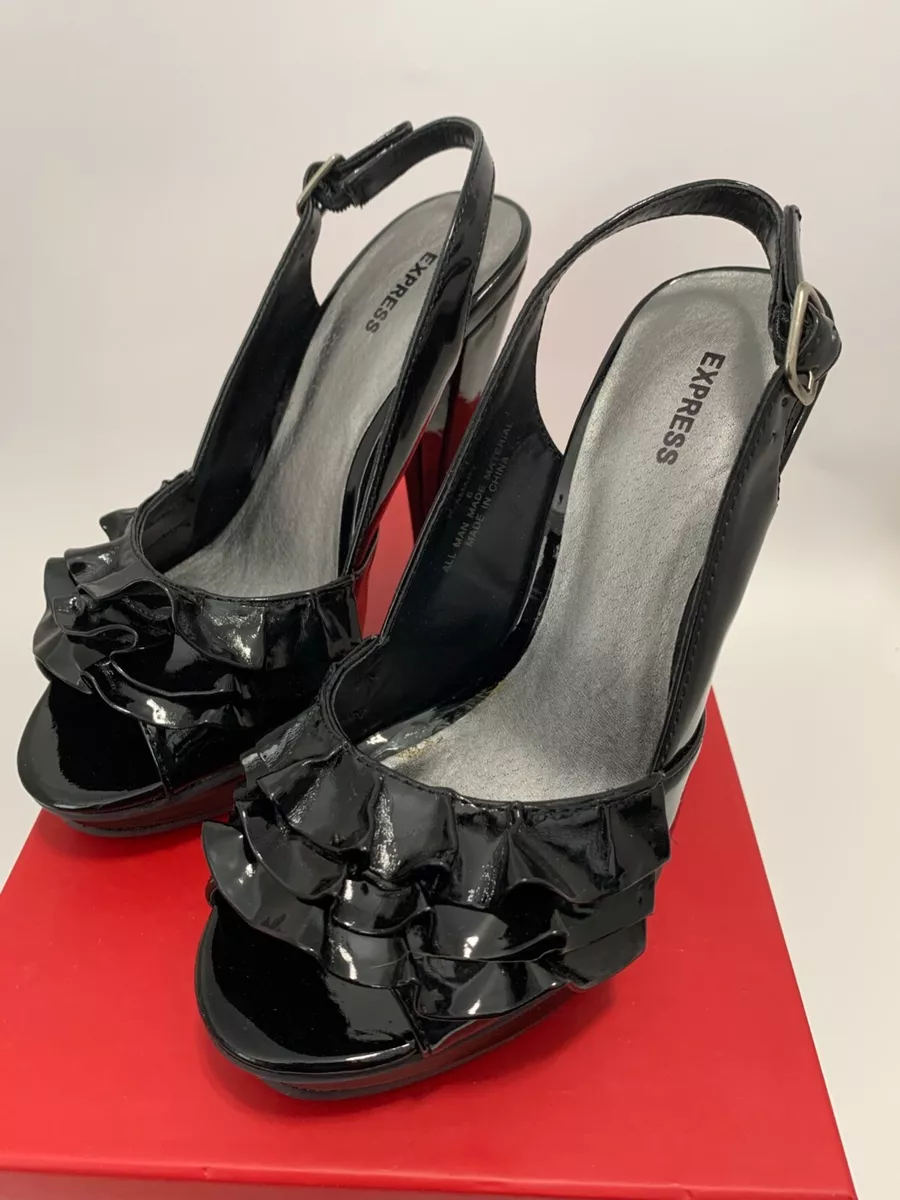 Ladies black top heels size 6