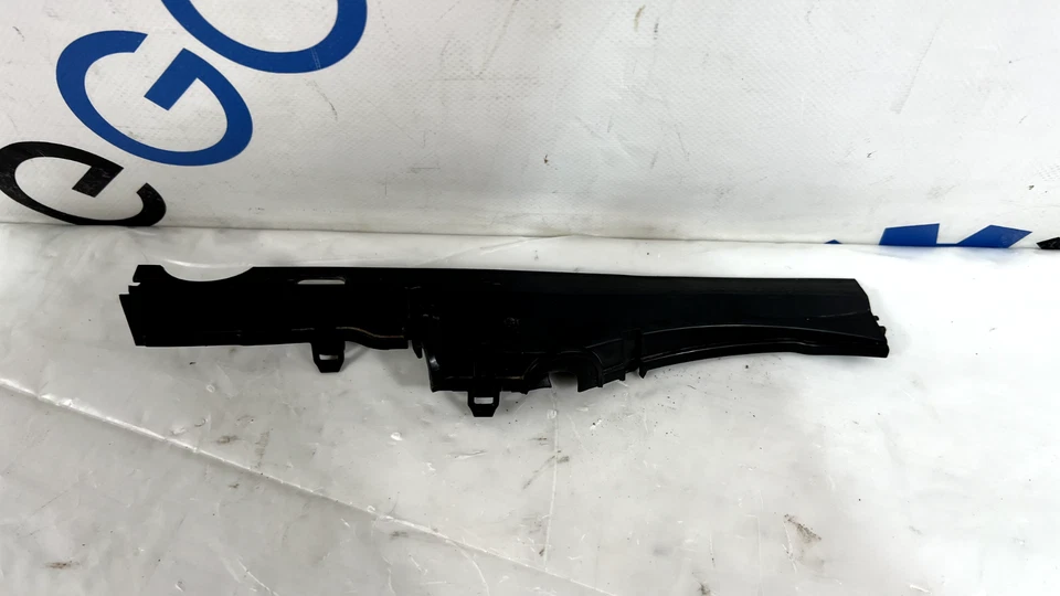 2017-2024 AUDI A5 RS5 QUATTRO - Right Water BOX Grommet / Bracket OEM 8W0971871J - Image 3 of 4