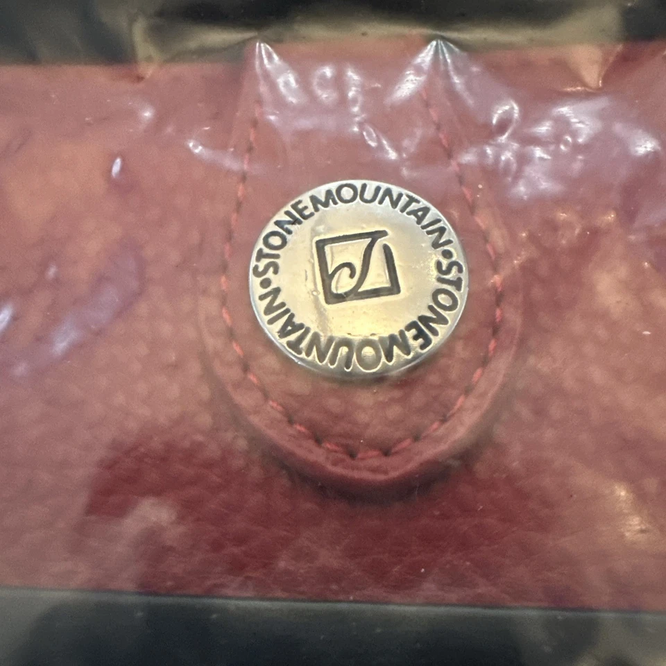 Cartera de Cuero Ludlow Stone Mountain Roja Grande con Cremallera Alrededor 7.5"x3.5"x1.5" NUEVA CON ETIQUETAS NUEVA Foto 4 de 4