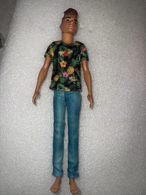 Mattel Barbie ''Ken Fashionistas 15 Tropical Vibes'' Puppe FJF73 Slim