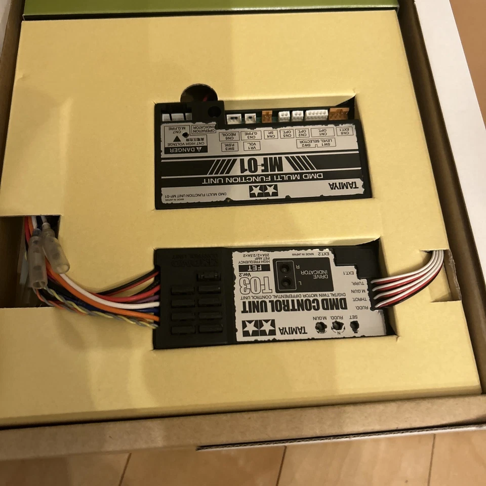 NEW TAMIYA 1/16  RC PANTHER Full Option Tank 56022 +  Gi Joe Dune Runner - Image 4 of 4