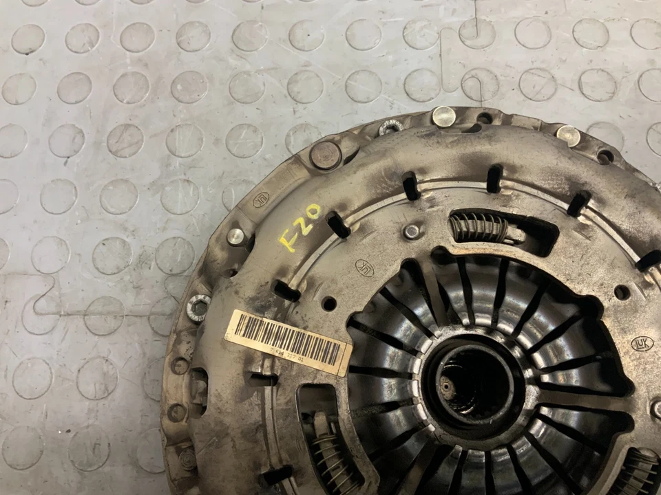 BMW 1 SERIES F20 F21 6 SPEED MANUAL CLUTCH FLY WHEEL 7614327 7614326 - Image 2 of 4