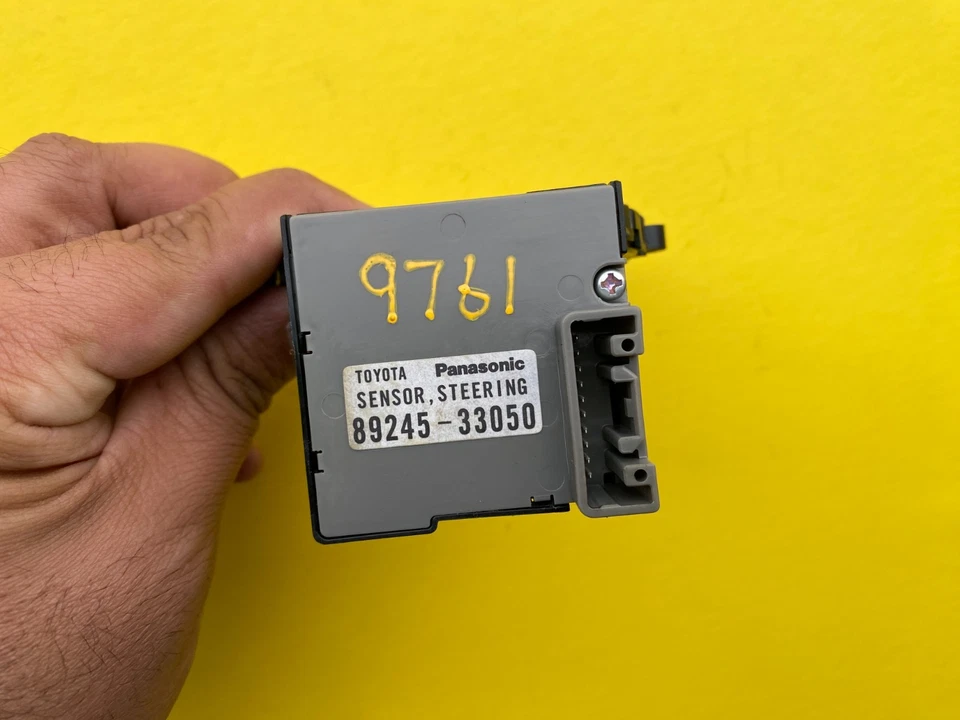 Sensor de ángulo de posición de columna de dirección Toyota Camry 2007-2011 OEM 89245-33050 Foto 3 de 4