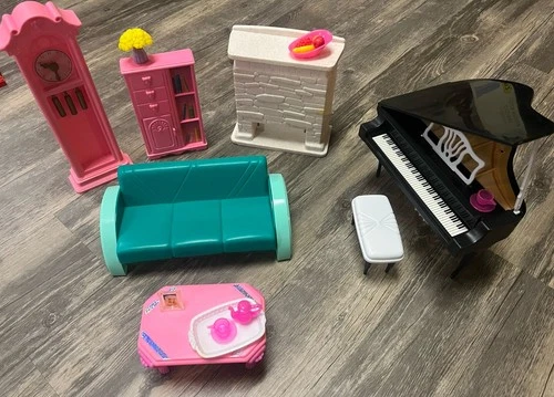 Vintage 1994 Target Blue Box Barbie Living Room Set w/Rare hard to find piano