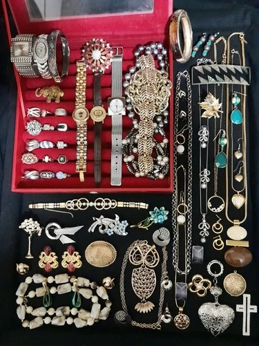 Many Vintage Costume Jewelry Lot 2.8Lbs Rings 1 Marked 14K? Whiting &Davis Monet