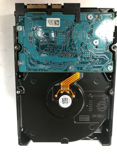 Toshiba DT01ACA300 disco rigido 3,5 pollici 3 TB 7200 RPM 64 MB di cache - Foto 3 di 3