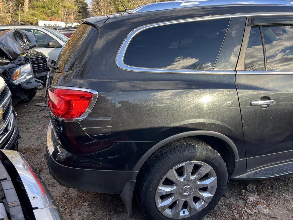 Cylinder Head BUICK ENCLAVE 09 10 11 LH FRONT HEAD - Image 4 of 4