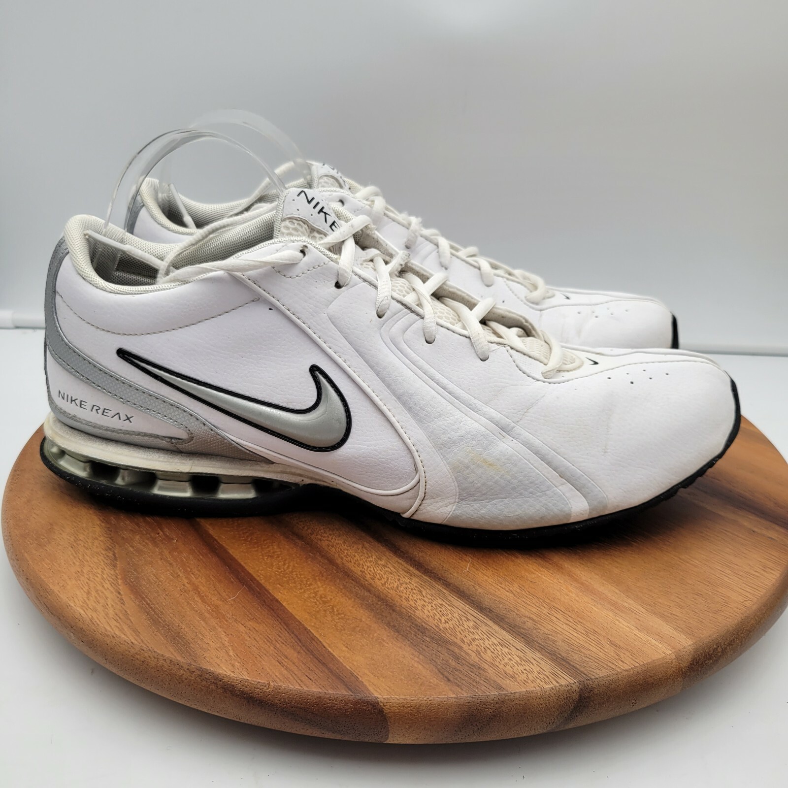 TENIS NIKE REAX ROJO/NEGRO – VIA SPORT