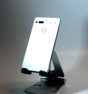 Essential PH-1 - 5.7 GSM/CDMA 128gb LineageOS or /e/ Custom Rom degoogled
