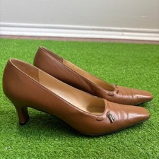 Vtg Salvatore Ferragamo Women's 8 Narrow Brown Leather Luxury Low Pumps