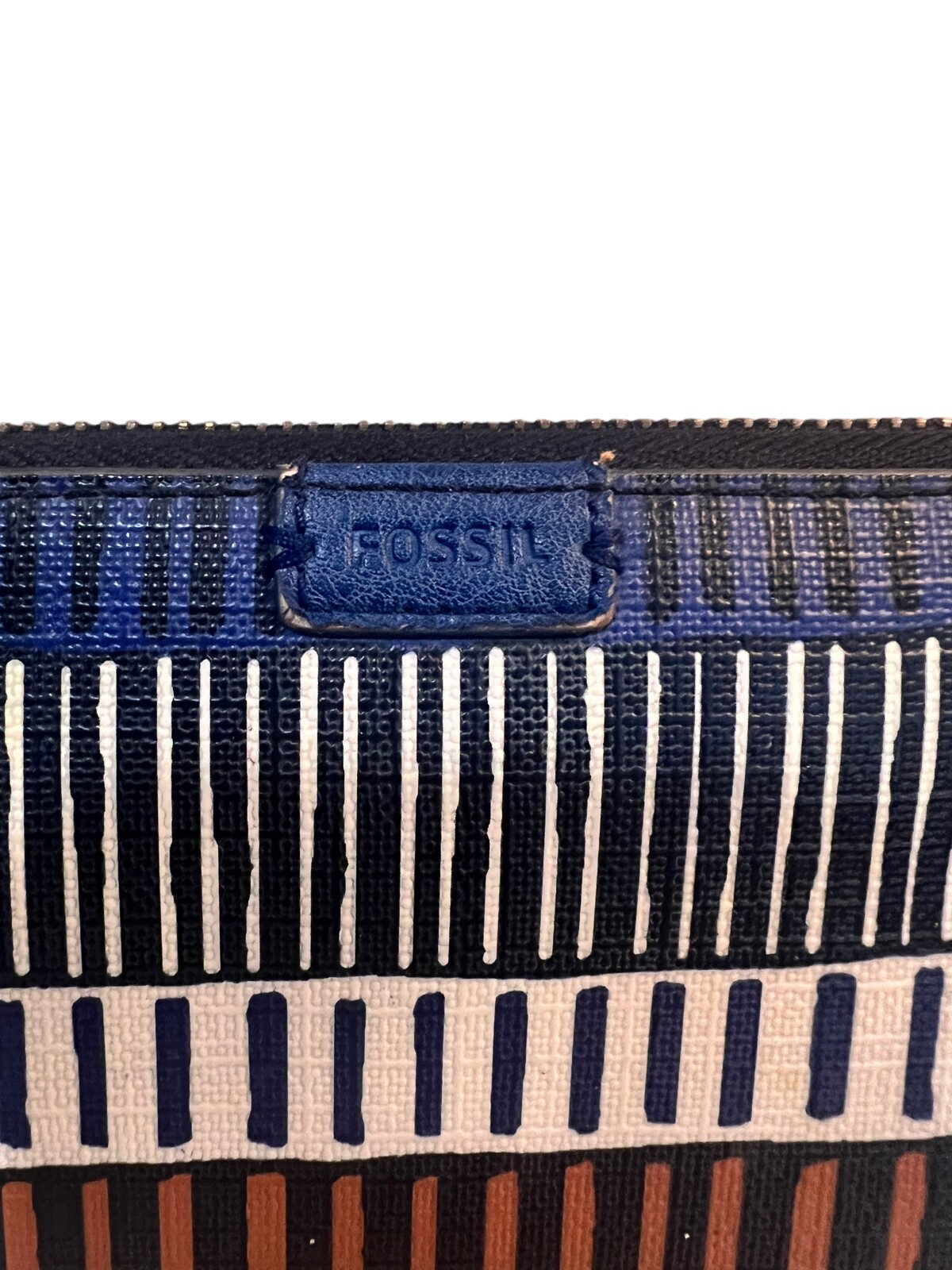 Fossil Tribal Abstract Pattern Multiple Zip Aroun… - image 5