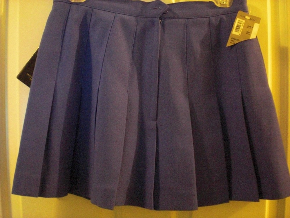 HEAD Tennis Skirt Size 8 NEW!
