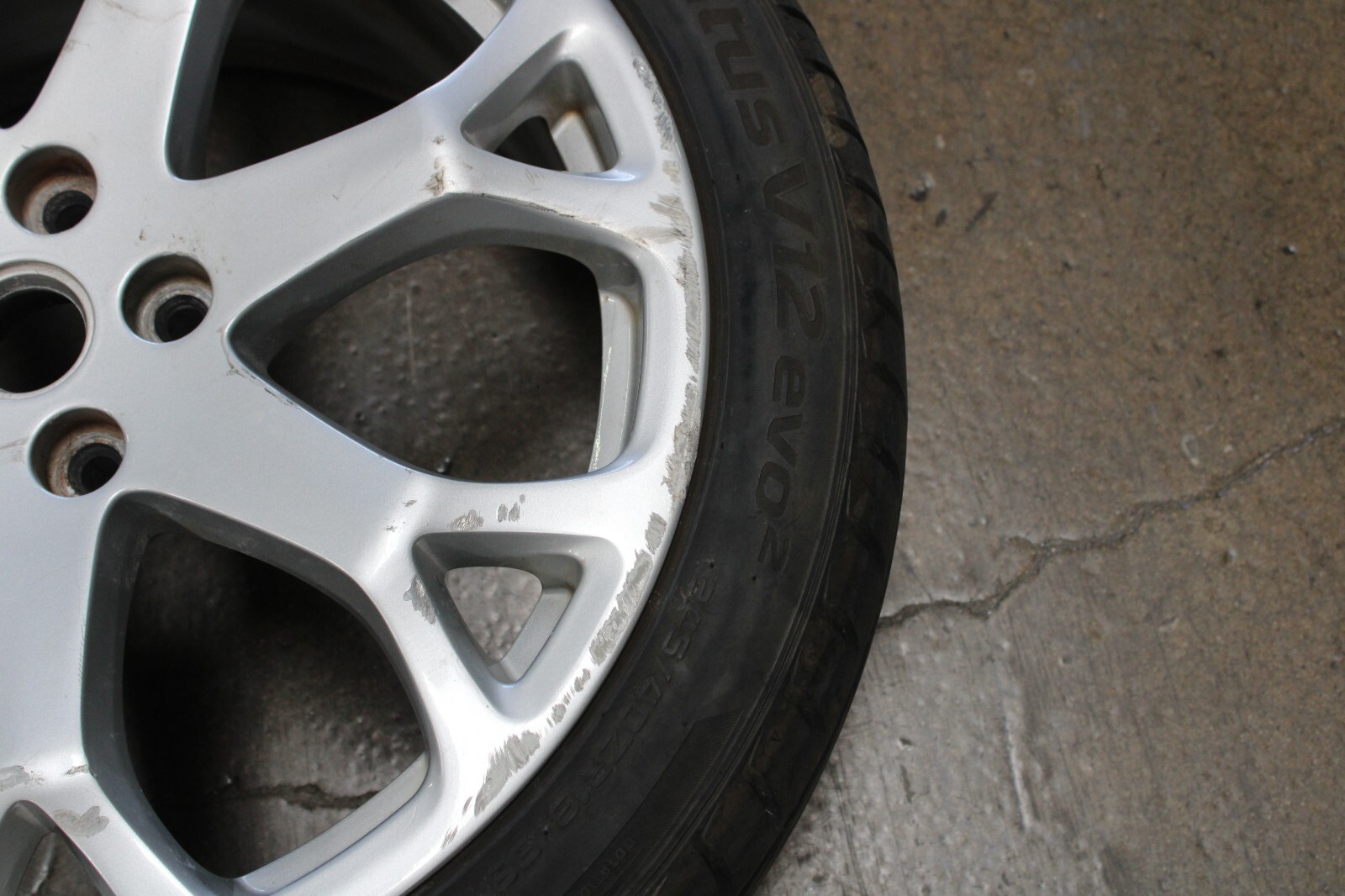 Maserati Quattroporte, Front Wheel, Needs Recon, Used, P/N 228796