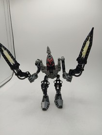 LEGO BIONICLE Atakus 8972 COMPLETE Damaged Box No Instructions