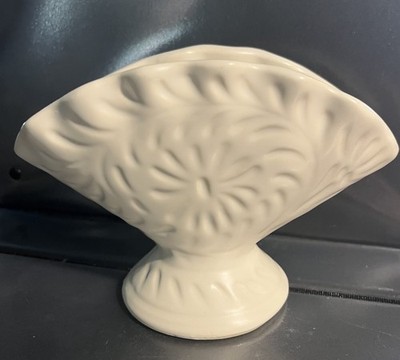 Vintage Hull Pottery Fan Pedestal Vase Planter F1 White 3.8  Tall, No Chips