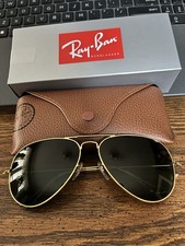 RAY-BAN AVIATORS RB3026 62mm. GOLD FRAME WITH CLASSIC GREEN G-15 LENSES. NEW.