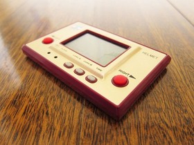 NINTENDO Helmet Game and Watch (CN-07) in Excellent Condition