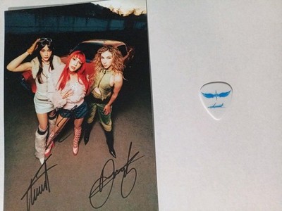 The Warning New York Signed VIP Plus Lanyard Plus Alejandra Guitar Pick 